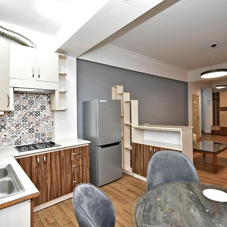 Rent Inn Yerevan On Chaykovski Street 外观 照片