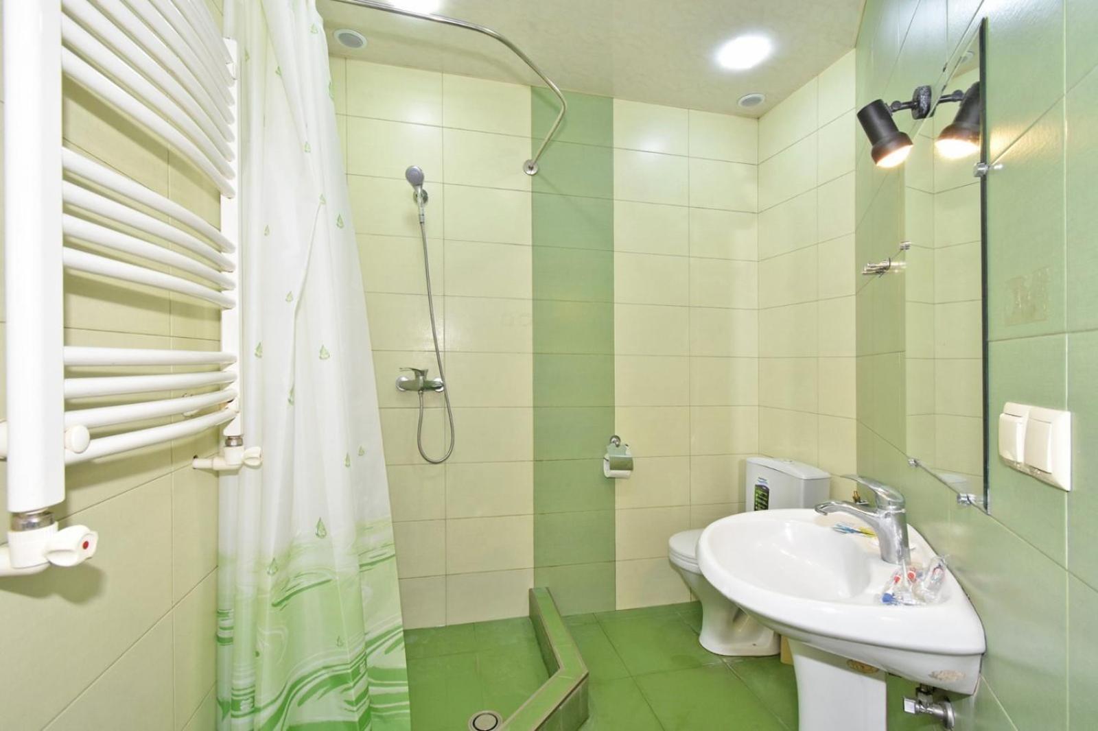 Rent Inn Yerevan On Chaykovski Street 外观 照片
